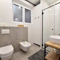 fishnjak-apartment-bathroom